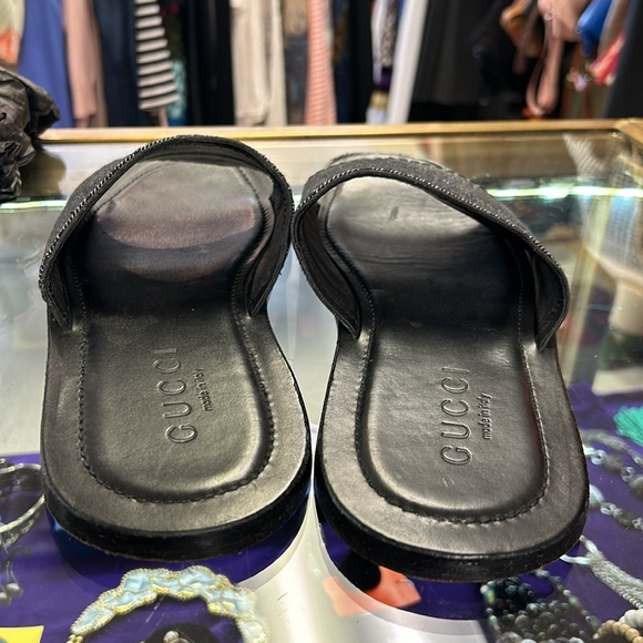 Men’s Gucci slides authenticated - Picture 8 of 9
